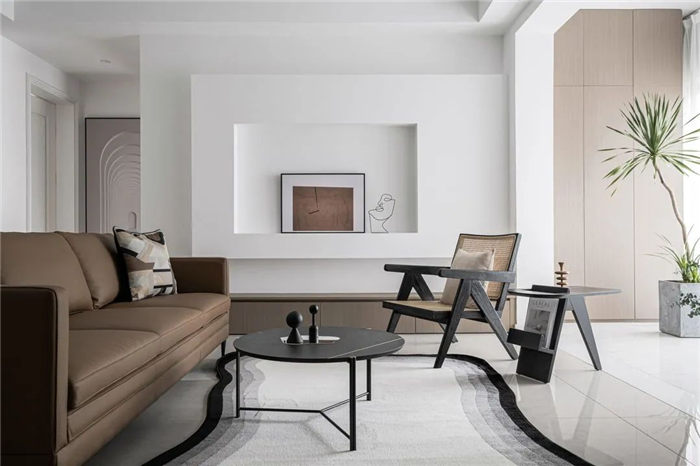 138ƽ��(ji��n)�s�L(f��ng)